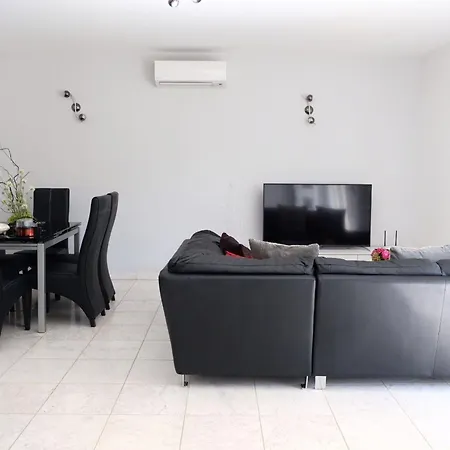 Tonika -two Bedroom With Terrace A1